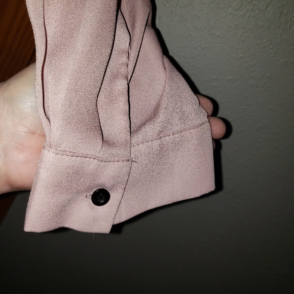 Shein Black and Pink Blouse NWOT - Picture 2 of 5